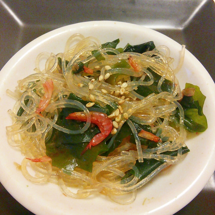 簡単 おつまみ 春雨とわかめと桜えびのぽん酢和え レシピ 作り方 By みずたまsweet 楽天レシピ